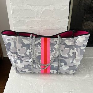 Parker & Hyde Neoprene White Camp Tote